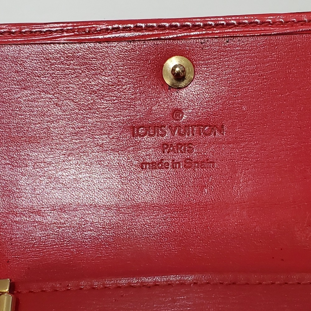 Louis Vuitton Epi Leather 6 Key Holder - Picture 6 of 12